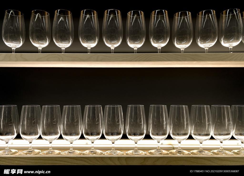 酒杯