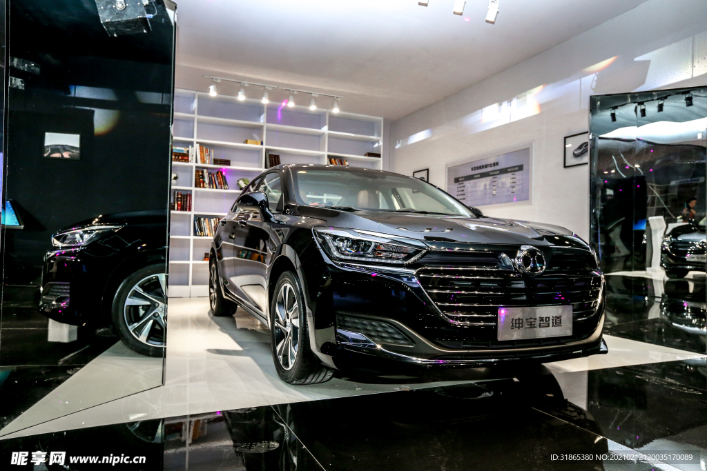 汽车 外景 配图 环保 节能