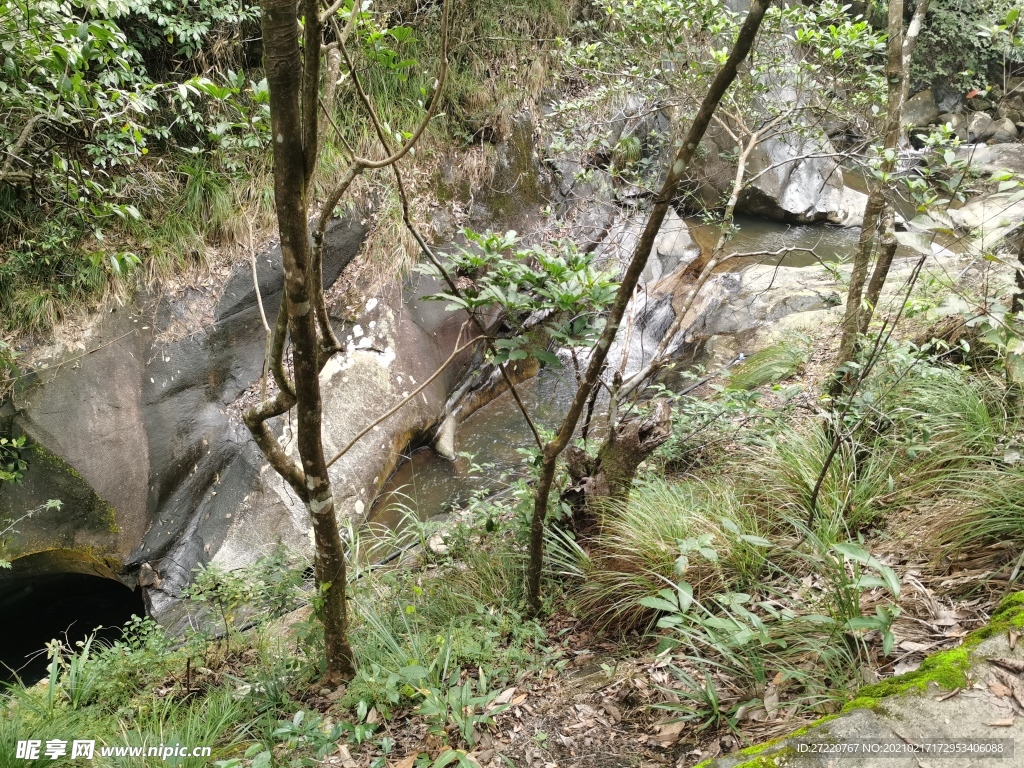 山谷 河流风光