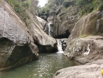 山谷 瀑布 潭水
