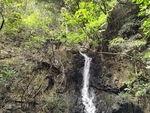 山谷瀑布风景