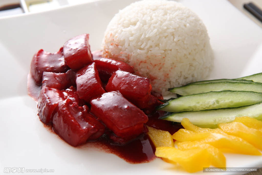 红烧肉饭