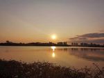 松山湖夕阳西下
