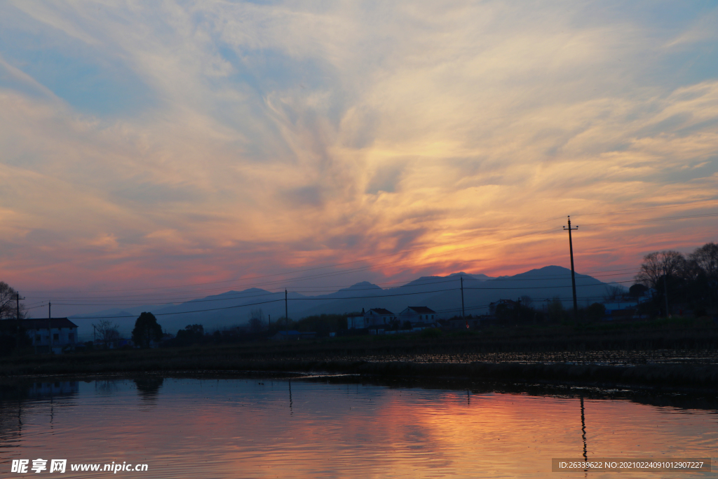 乡村晚霞美景