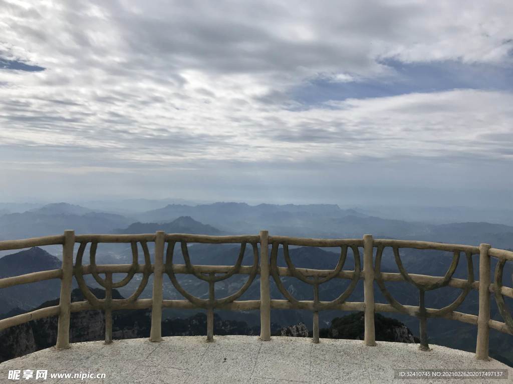 山顶空地