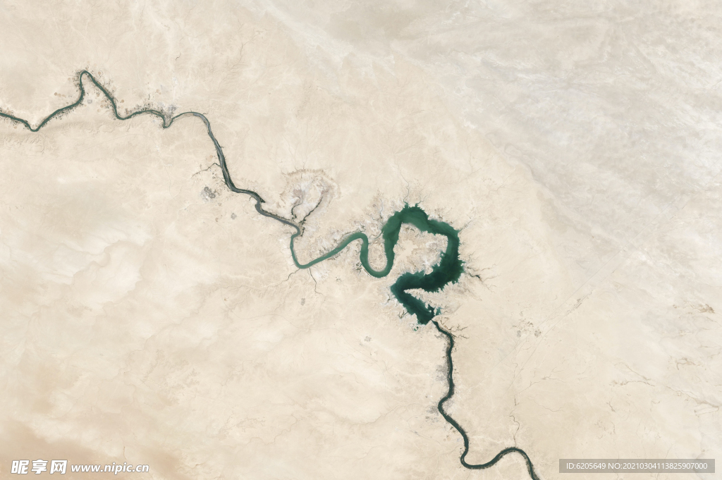NASA航拍的蜿蜒的河流