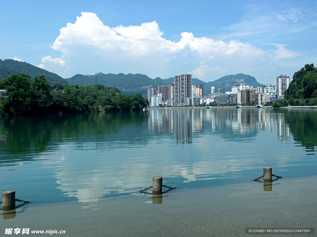 长阳城区