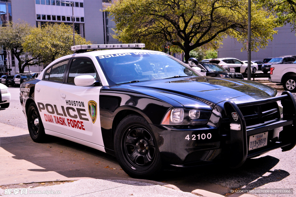 警车