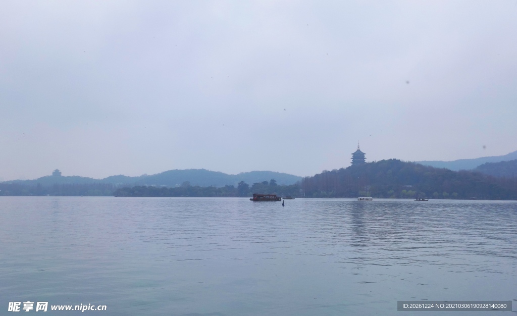 水墨西湖雷峰塔