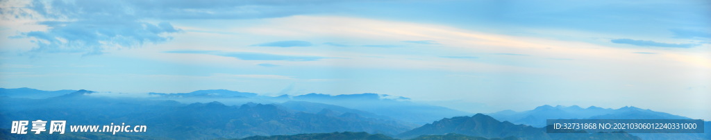 蓝天白云草原风景