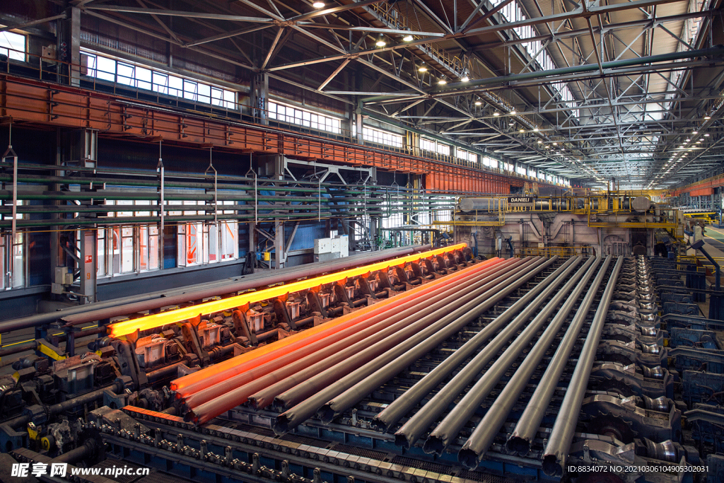 钢铁工厂炼钢锻造钢管