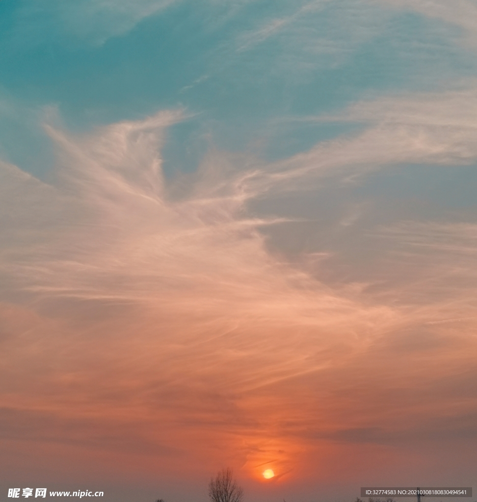 天空落日