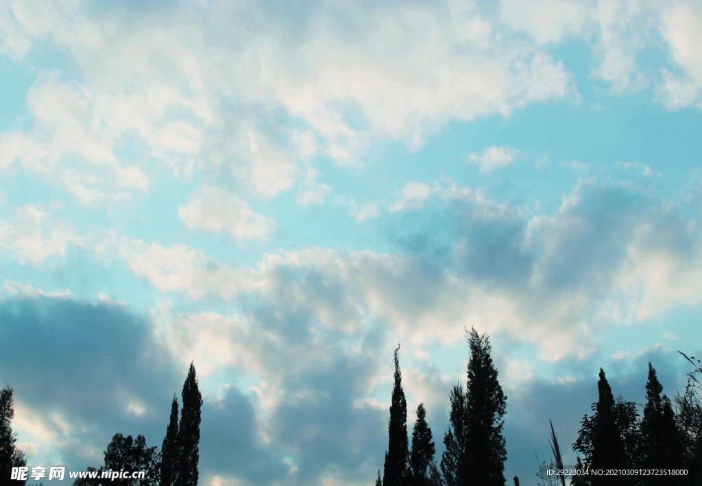 天空   云朵