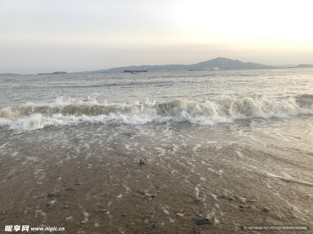 海水浪花