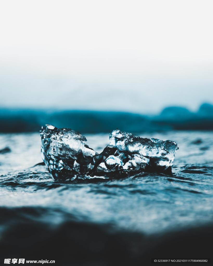 水