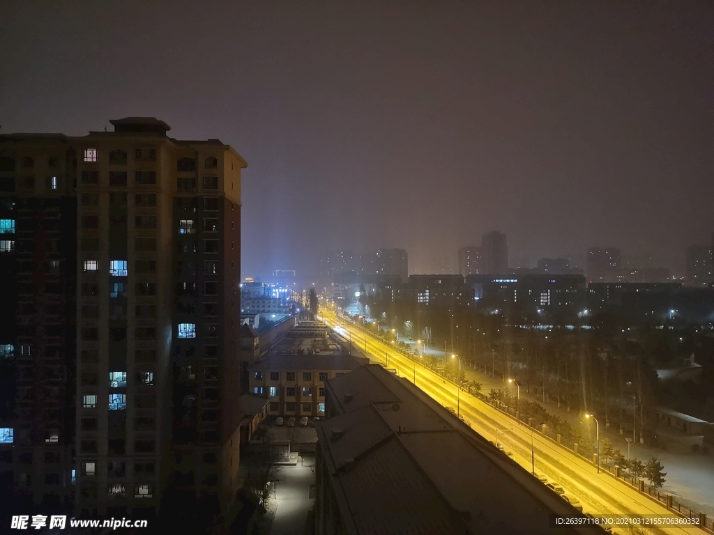 雪天 城市 呼和浩特 夜晚