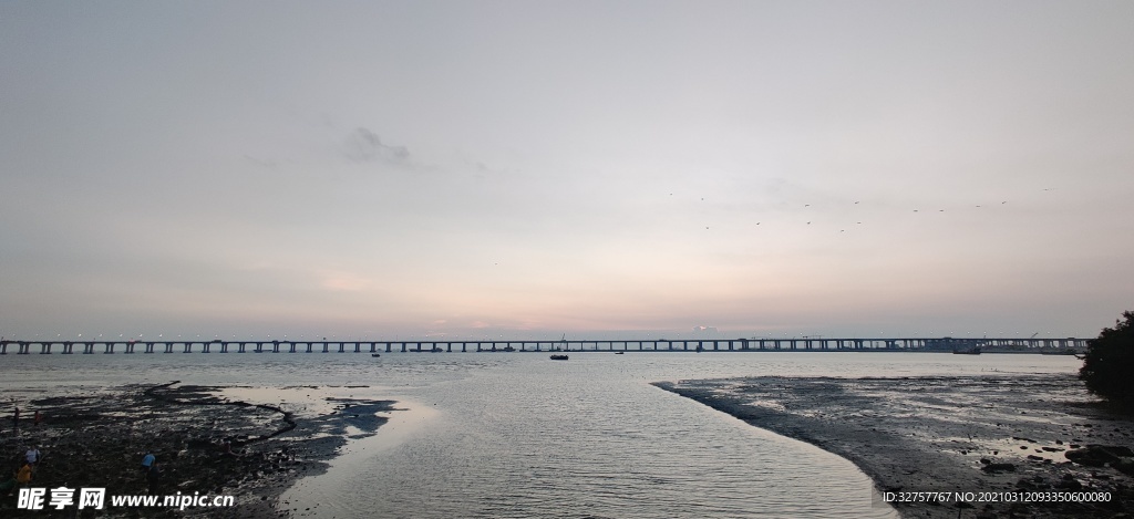 手机壁纸 海滩 夕阳 海天一色