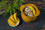 砂锅排骨蛋饺