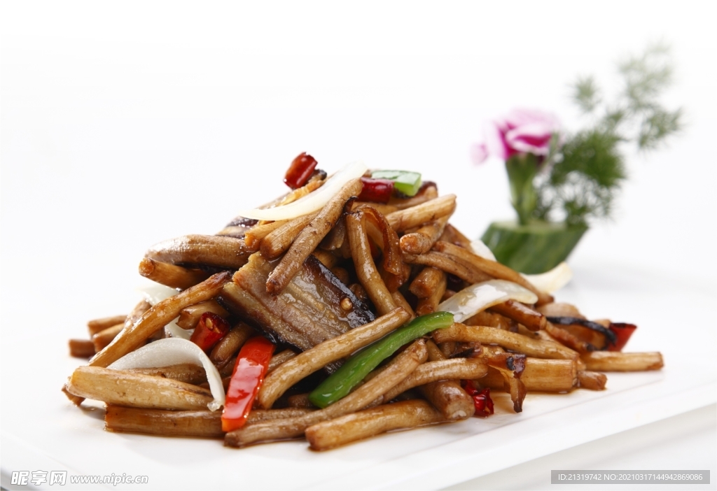 茶树菇酱爆肉