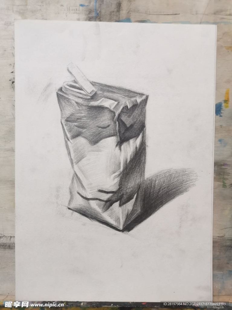 素描牛奶
