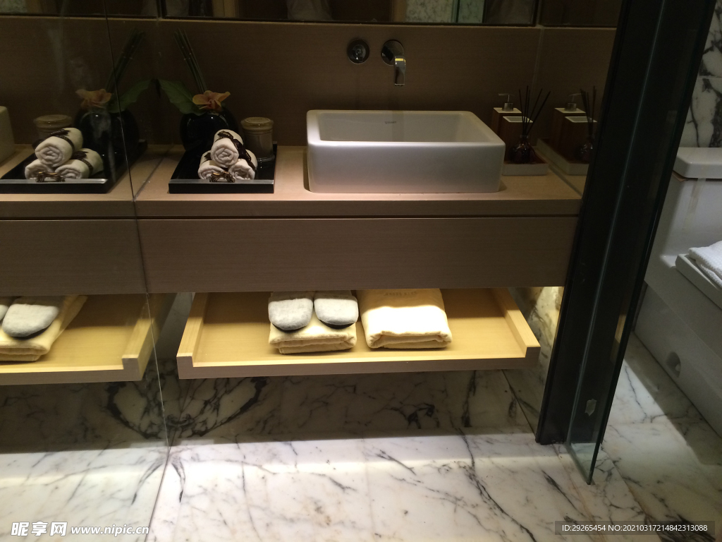 现代简约