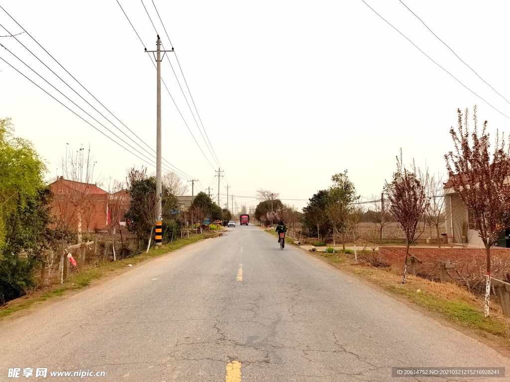 美丽的乡村道路风景