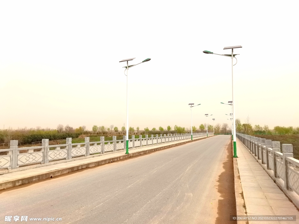 空荡荡的道路风景