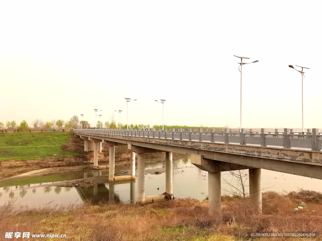 美丽的河道风景