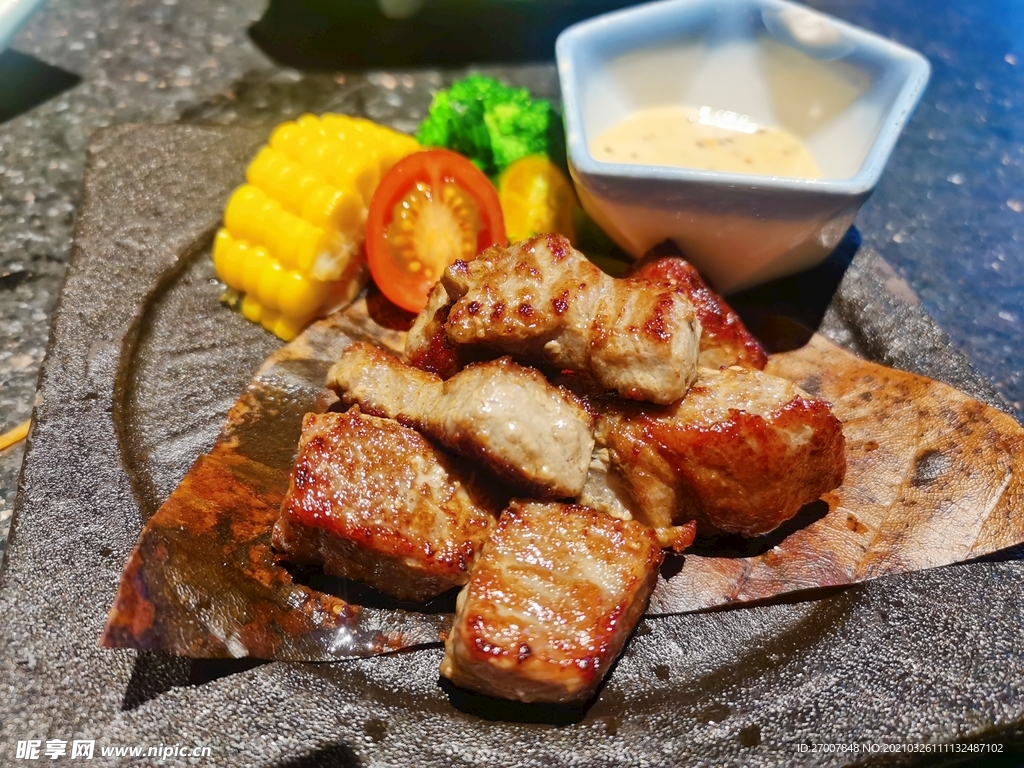 日料牛肉粒