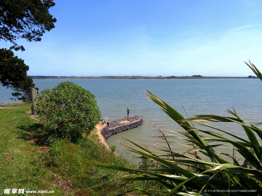 奥克兰海滨小镇风景