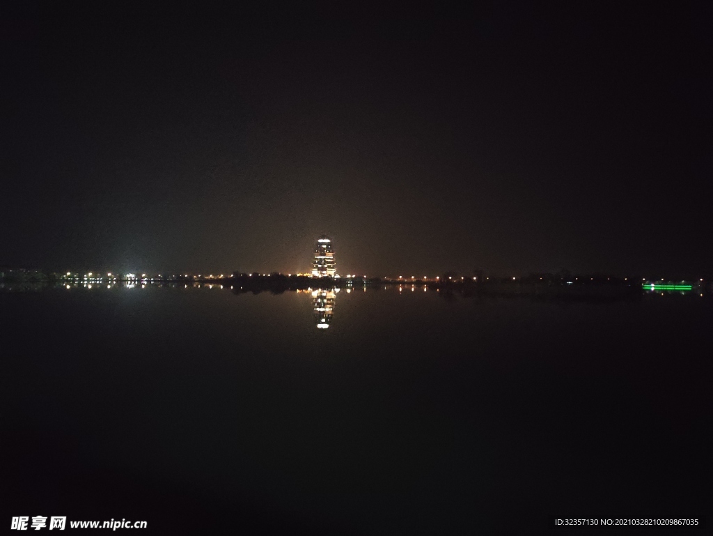 蒲湖夜景