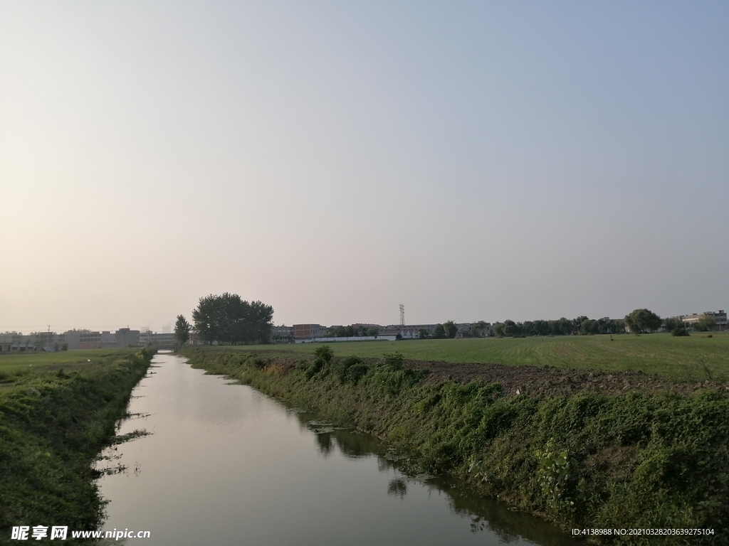 农村风景 水沟