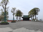 鸿恩寺广场