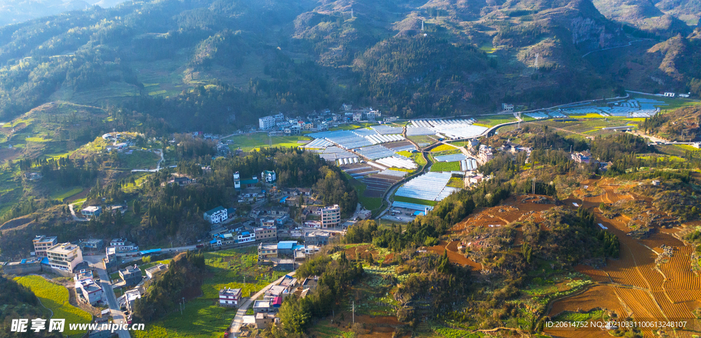 俯视乡村美景
