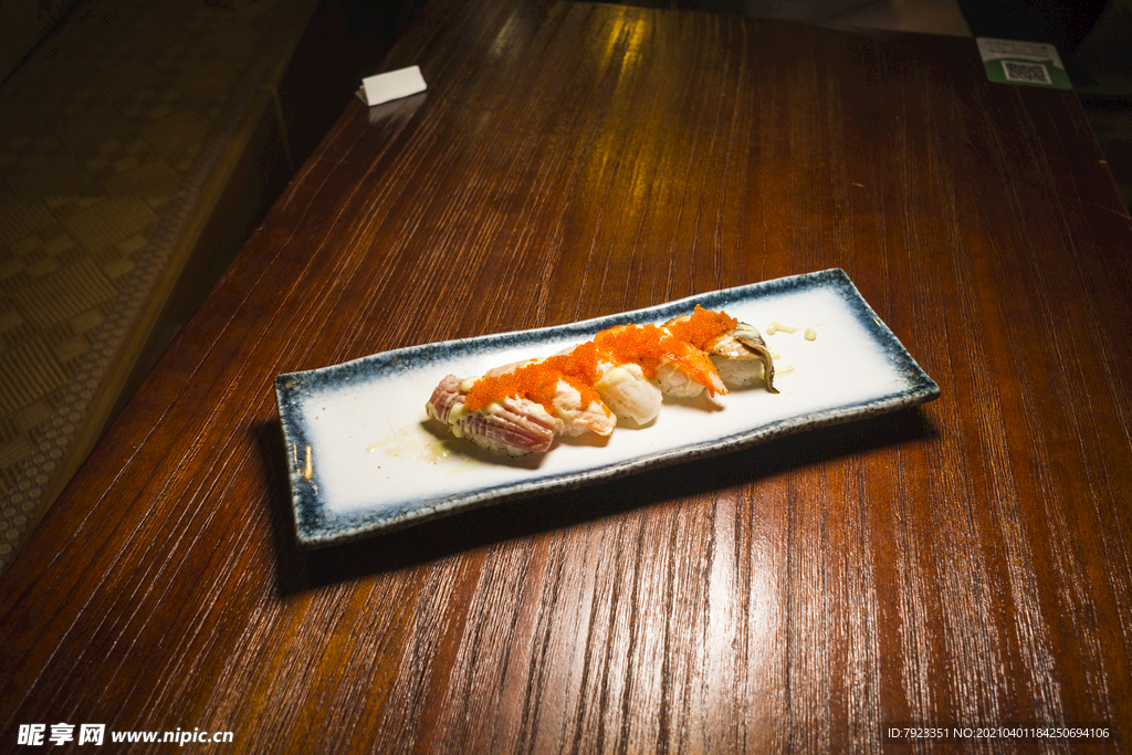 火炙五拼寿司手握日本料理居酒屋