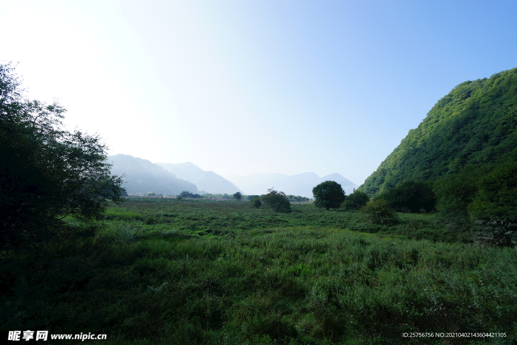 云雾高山