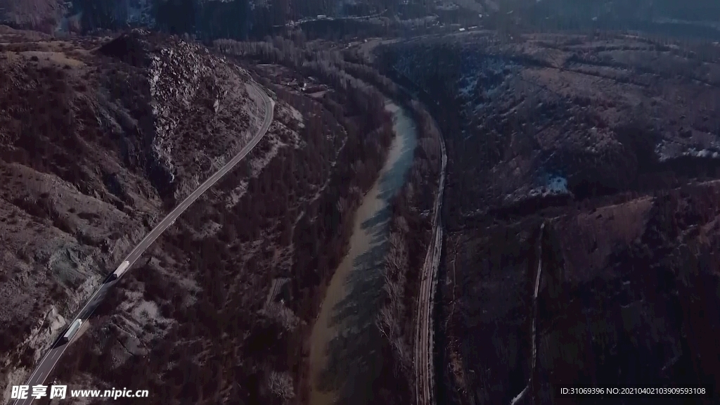 山区蜿蜒的道路视频素材