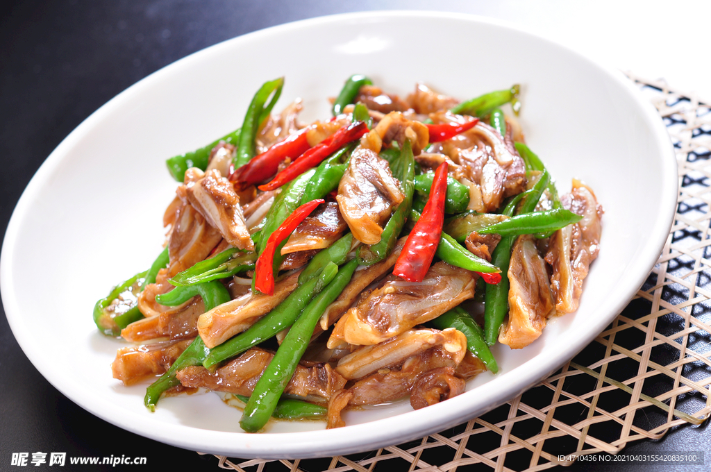 尖椒炒脆骨肉