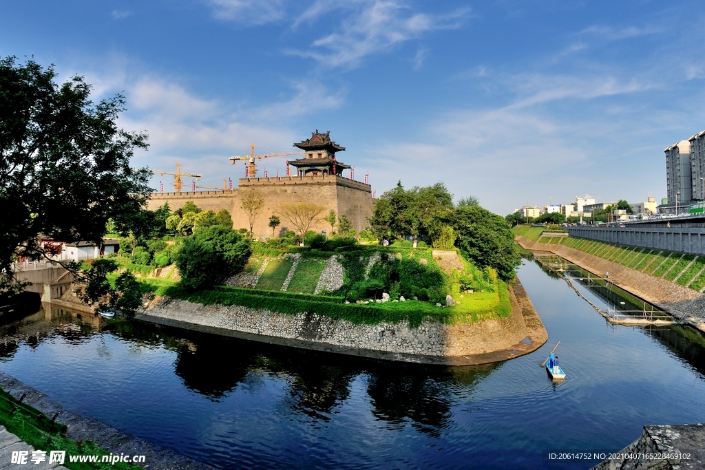 美丽的护城河风景