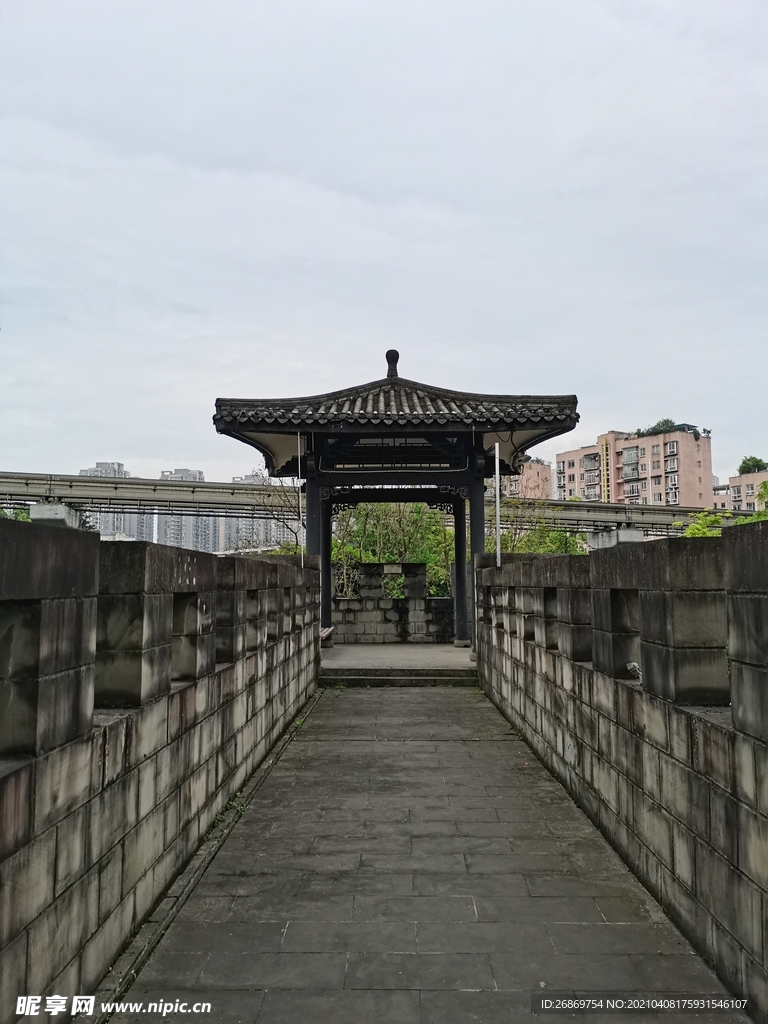 公园宝塔