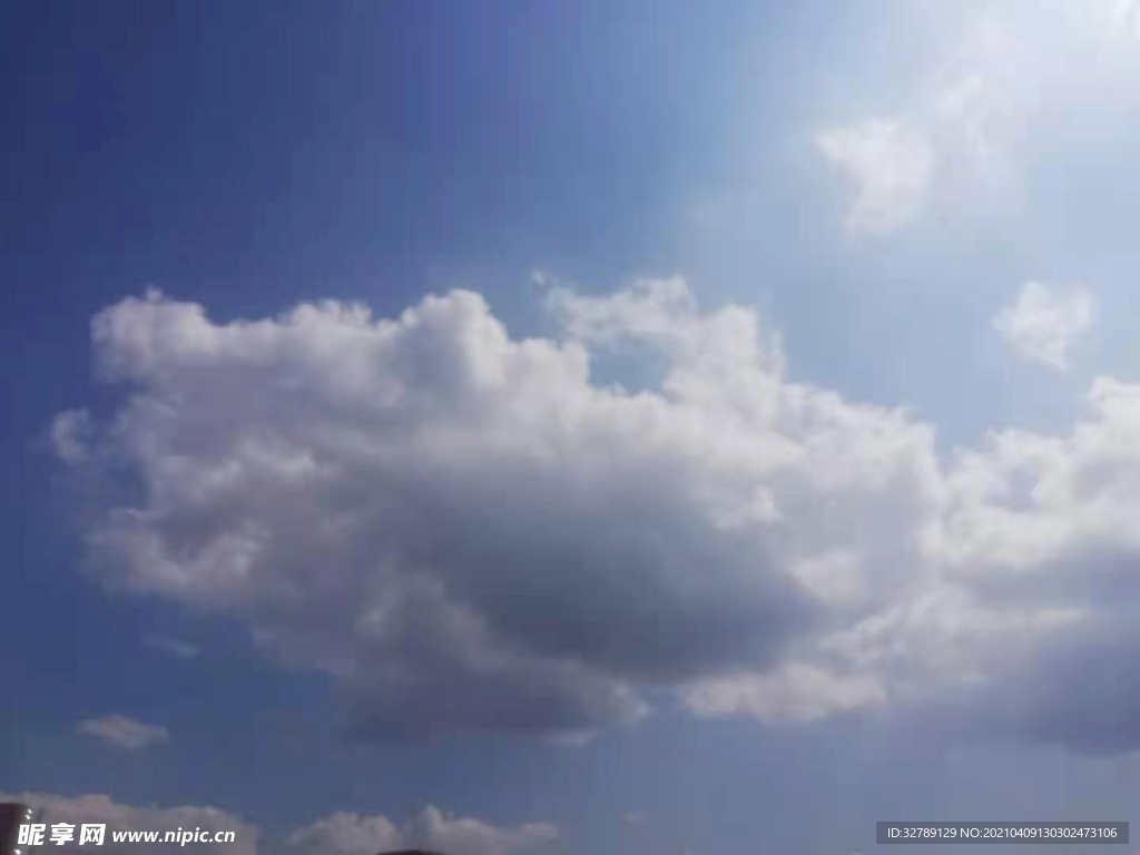 蓝天白云