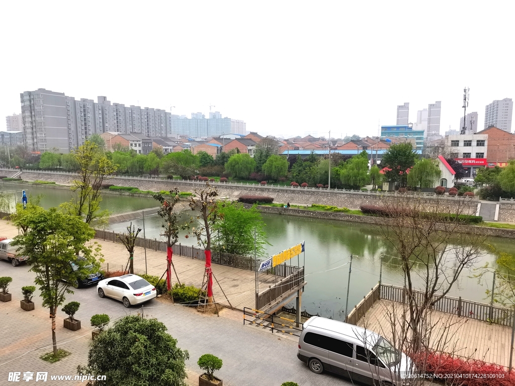 美丽的城市河道风景