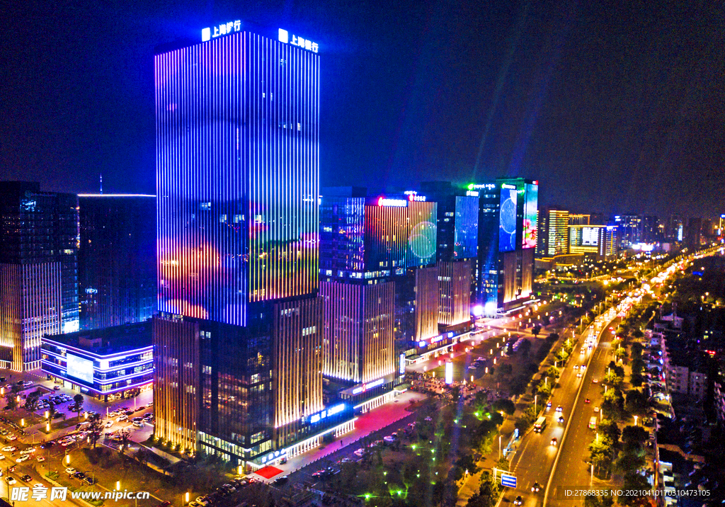 夜晚大楼建筑