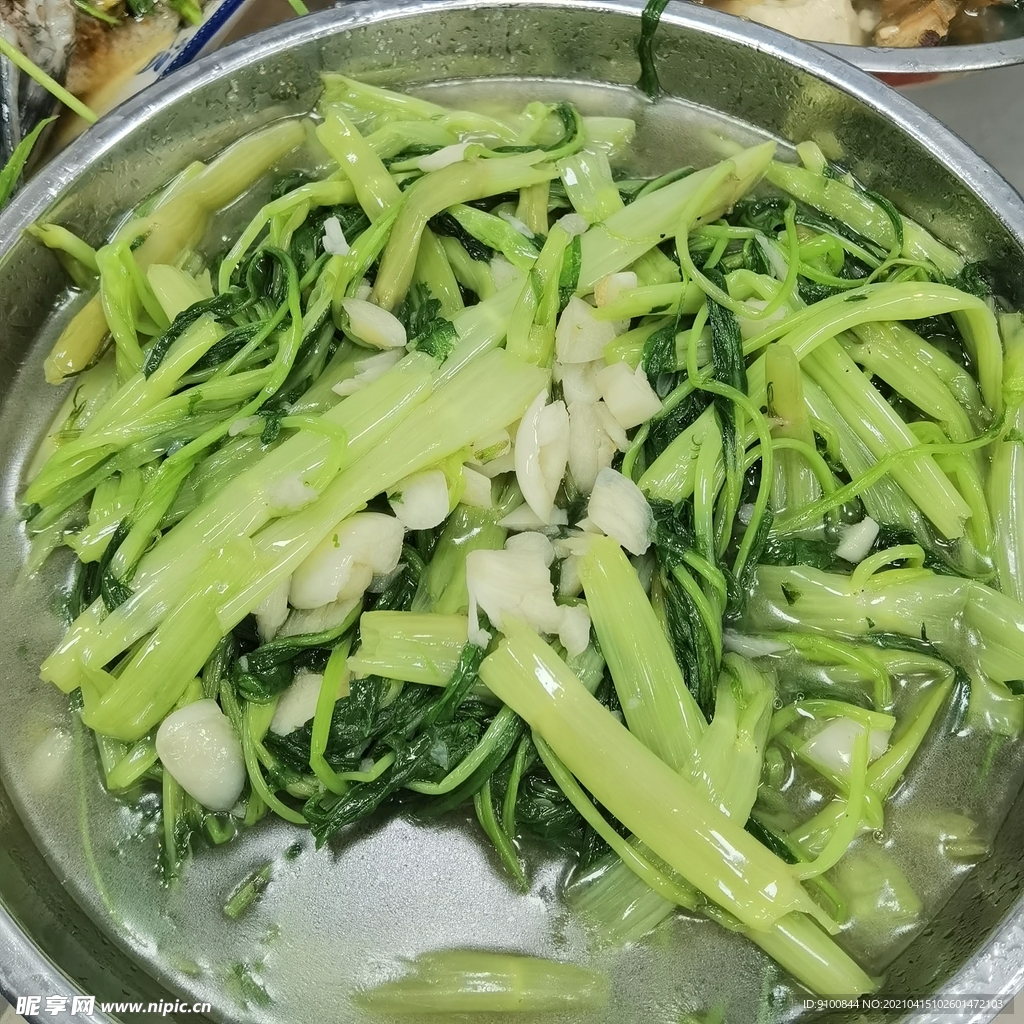 蒜头通心菜