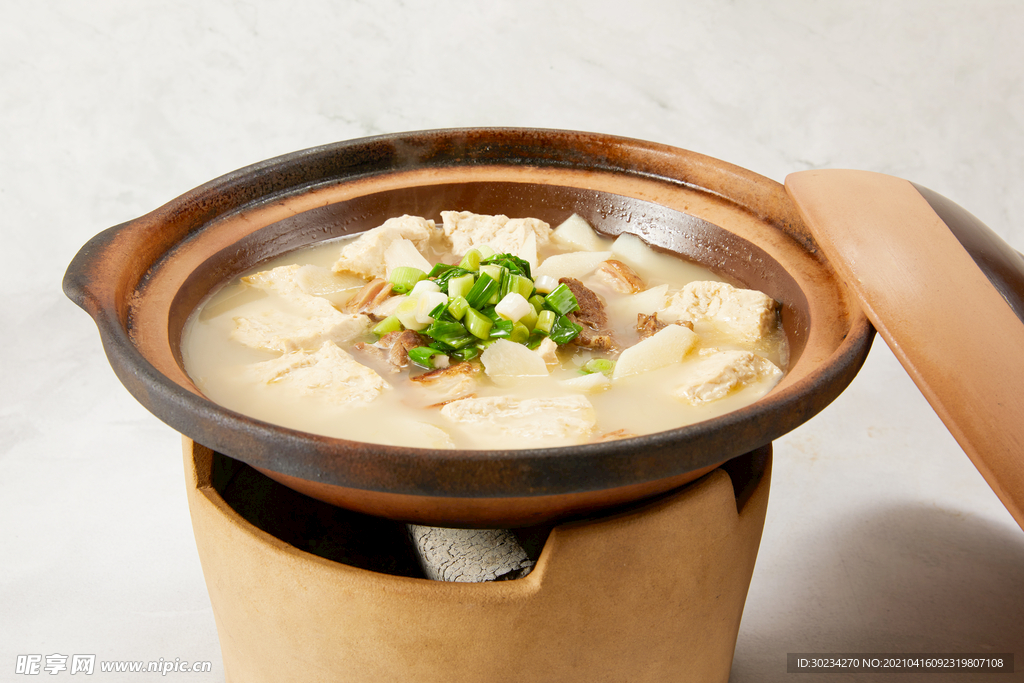 豆腐炖汤