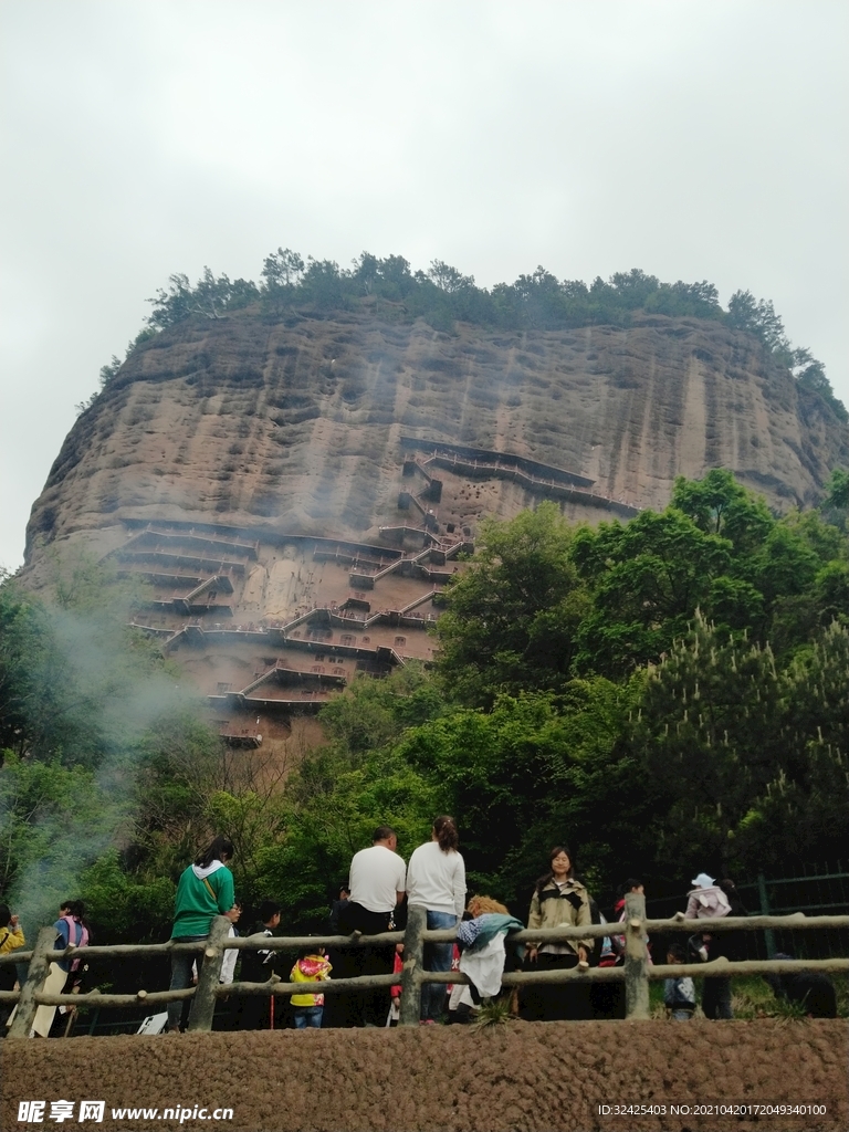 麦积山