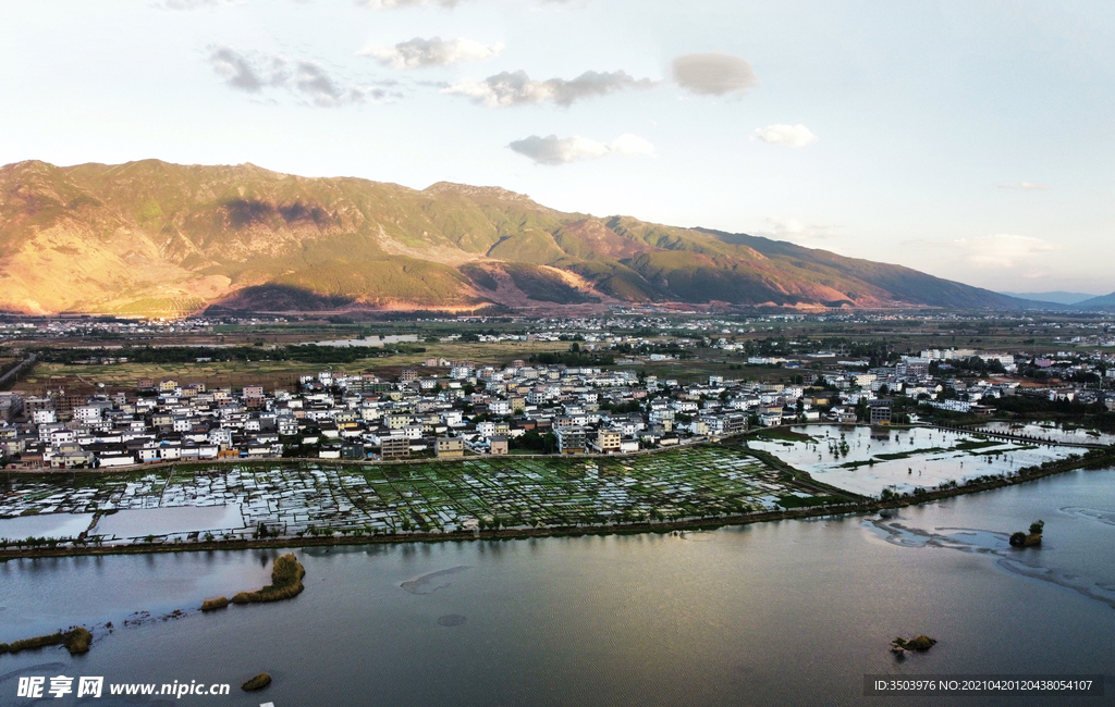 鹤庆草海湿地