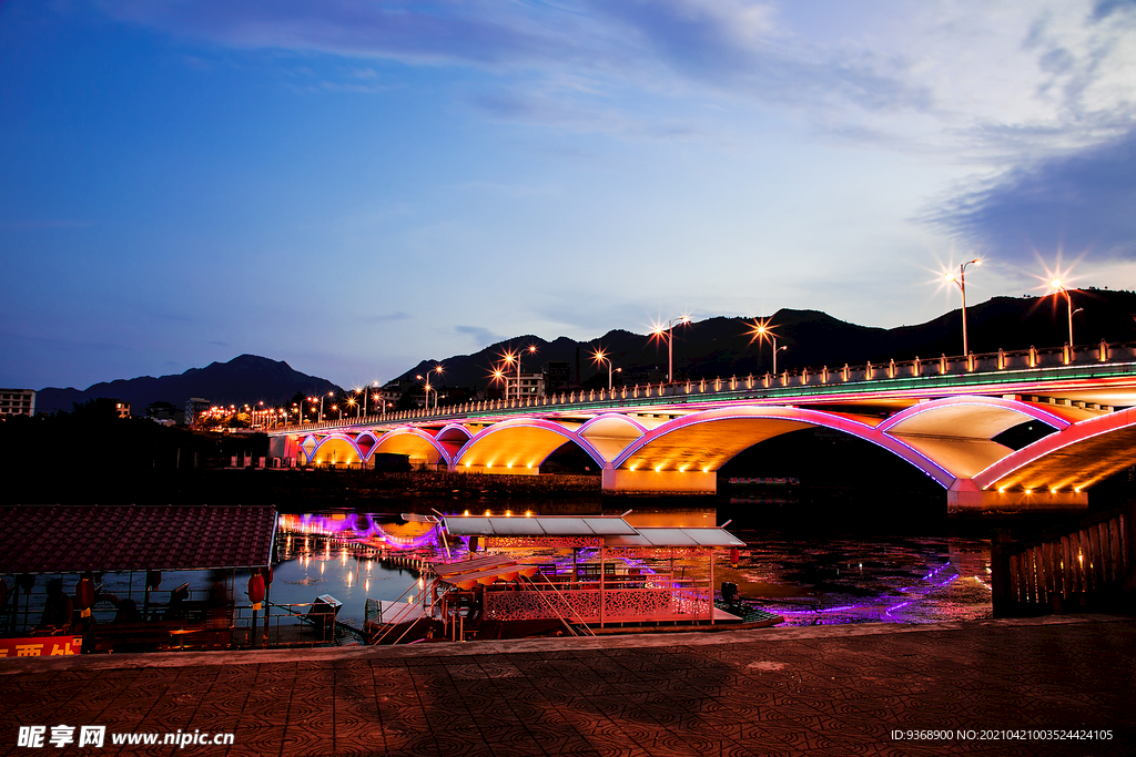 夜景儒林大桥