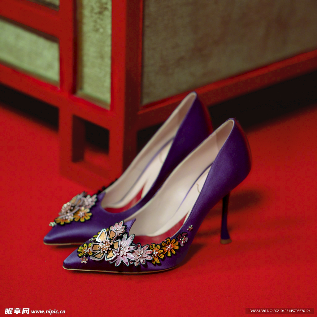 紫色花朵高跟鞋（女鞋）