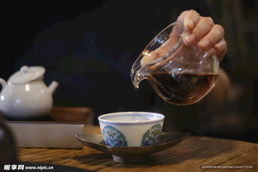 茶艺师泡茶